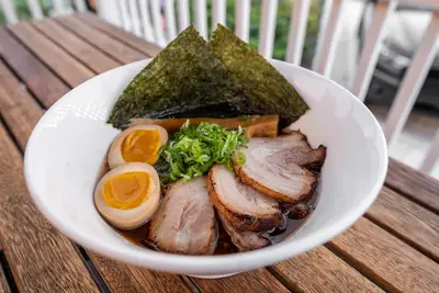 Brodo ramen: la Differenza tonkotsu e shoyu per un pasto perfetto