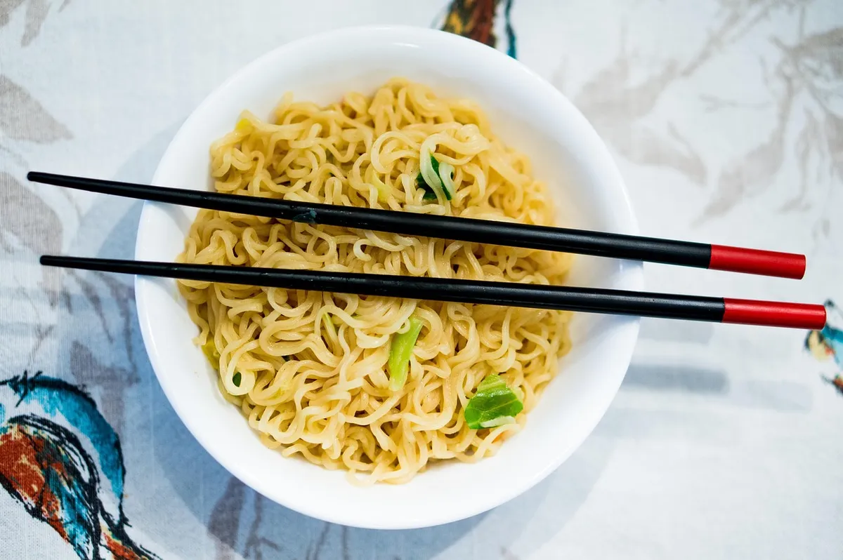 food, ramen, noodles, cooking, japan, hot, soup, vegetable, asian, meal, chinese, cuisine, chopsticks, bowl, eating, dining, instant, vegetarian, noddles, savor
