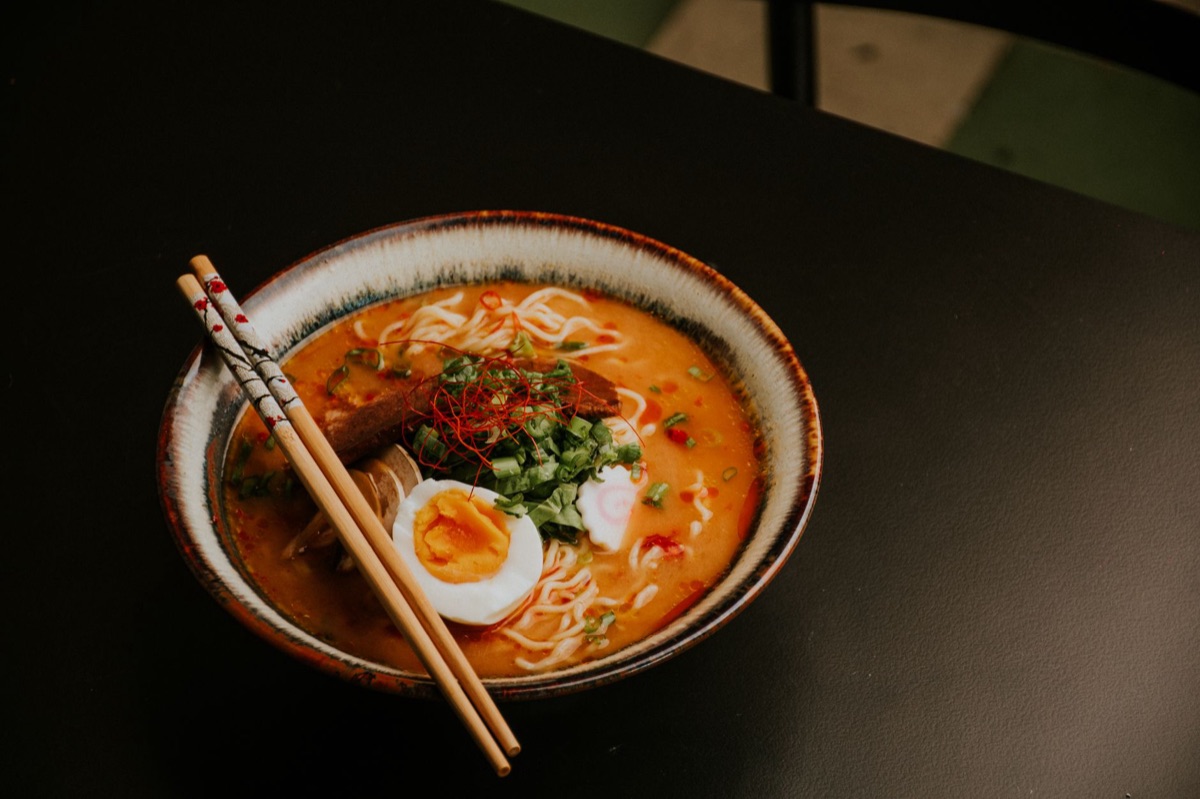 Bol de ramen coreano picante