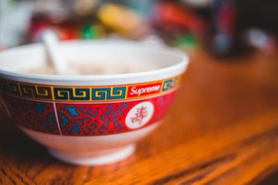 Fideos Chinos vs Ramen: El picante que transforma el caldo