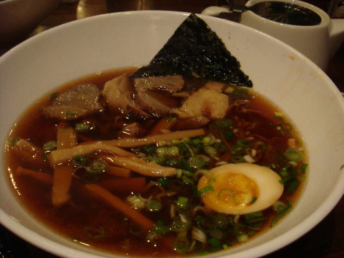 Ramen broth with green onions
